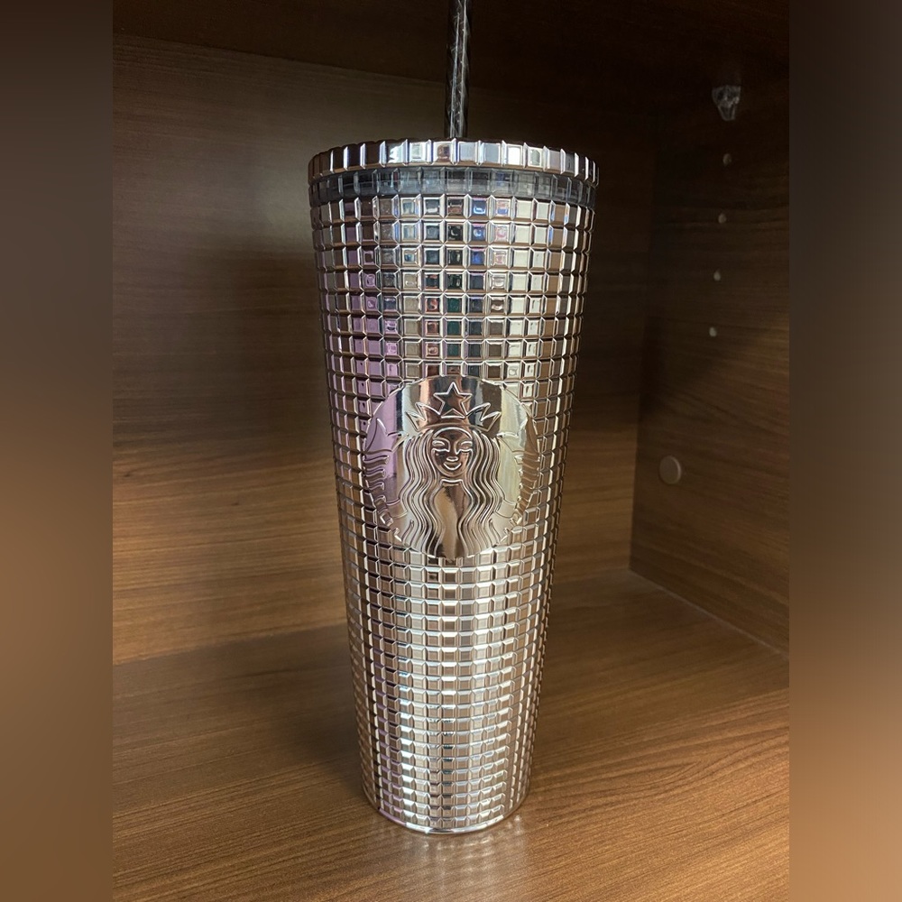 Starbucks Starbucks 2023 Holiday Silver Chrome Grid Tumbler 24oz Venti Size, New